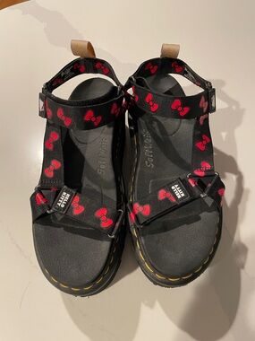 Dr. Martens Hello Kitty 60th anniversary platform sandal 9